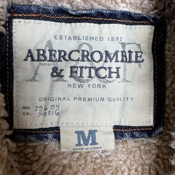 Vintage Abercrombie & Fitch Early 00’s Jean Jacket with Faux Fur Mens Sz M - Picture 4 of 9